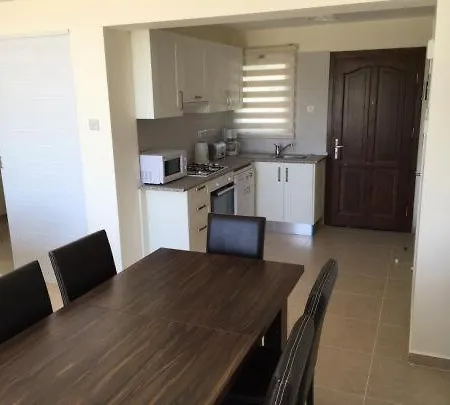 Marina Cristal Bay Apartament